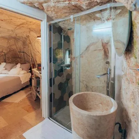 Grotta Carlotta Luxury Suite 4*
