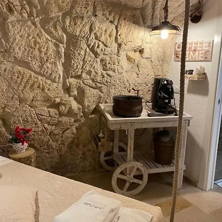 Grotta Carlotta Luxury Suite オストゥーニ
