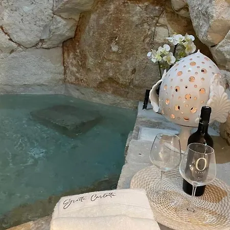 Grotta Carlotta Luxury Suite