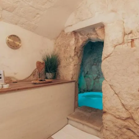Grotta Carlotta Luxury Suite ベッド・アンド・ブレックファスト