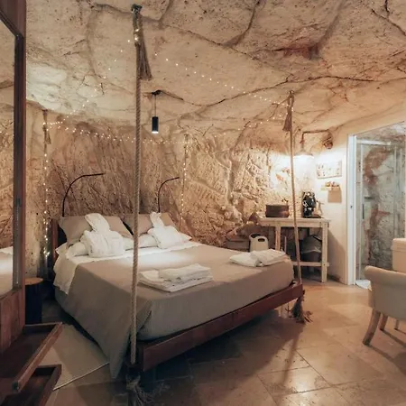 Grotta Carlotta Luxury Suite 4*