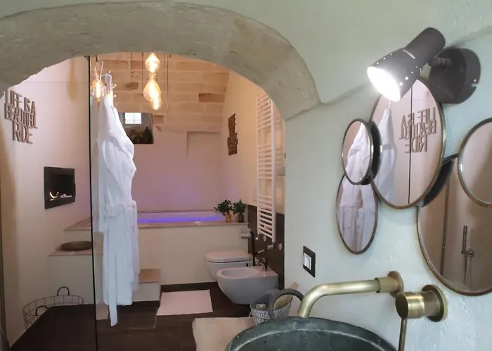 לינה וארוחת בוקר Camilla Luxury אוסטוני